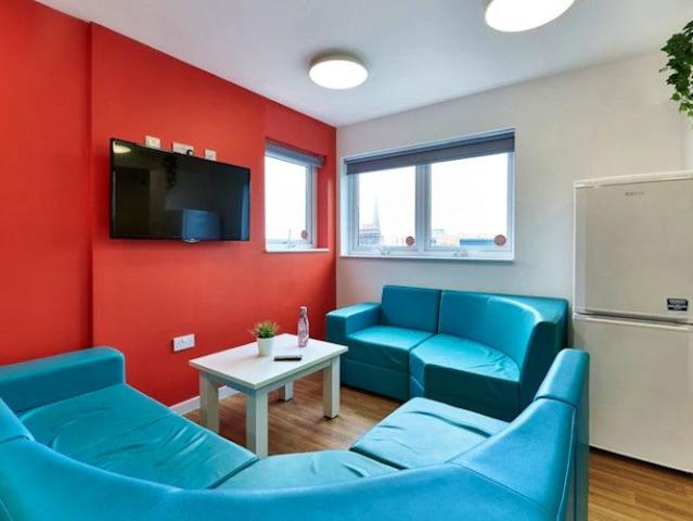 Room for rent in Comely Bank, Craigleith