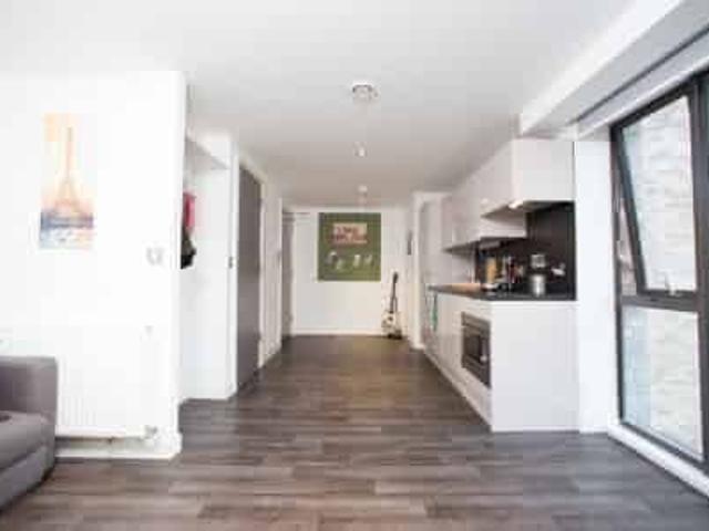 Studio for rent in Bede Island, Old Wharf