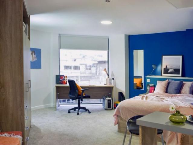 Studio for rent in Neepsend, South Yorkshire