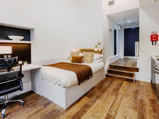 Studio for rent in Woodhouse, West Yorkshire