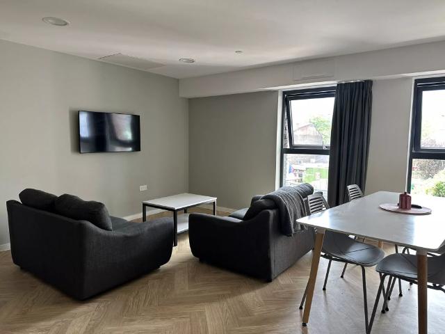 Studio for rent in St Ann's, Haddon