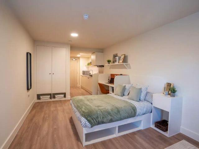Studio for rent in Foss Islands, High Field