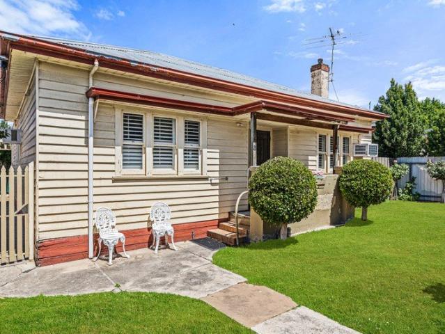 House for sale in Manifold Heights, Geelong
