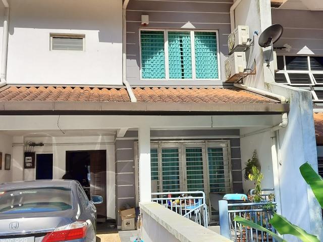 Room for rent in Country Heights Damansara, Kuala Lumpur