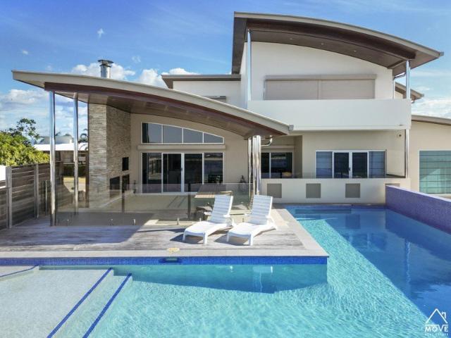House for sale in Bushland Beach, Queensland