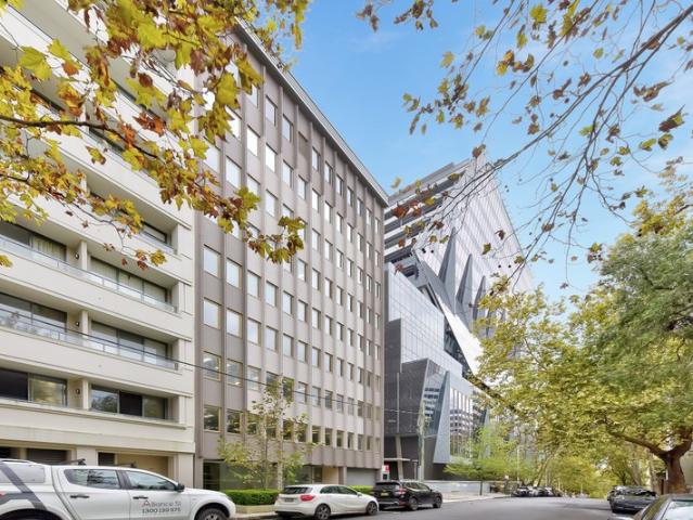 Office for rent in Victoria Cross, Sydney