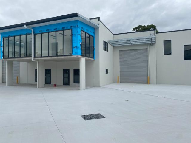 Warehouse for rent in Toombul, Queensland