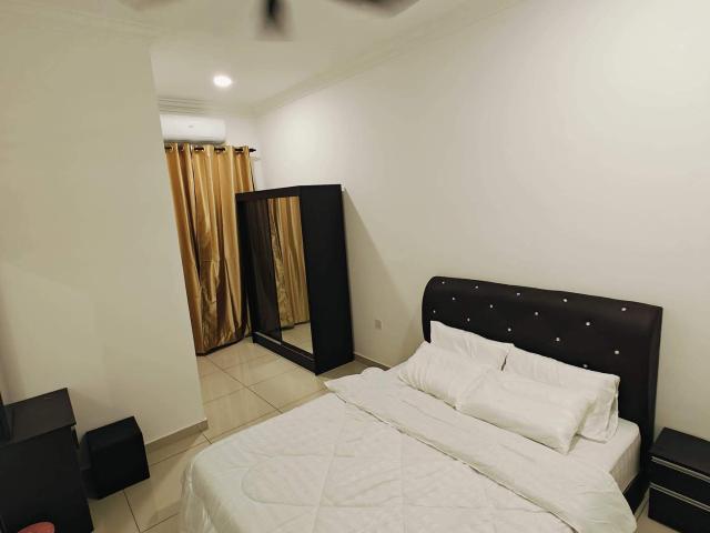 Room for rent in Sendayan Village, Negeri Sembilan