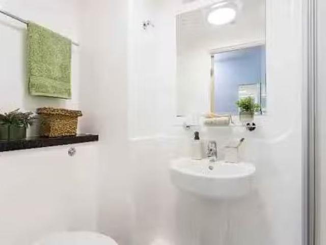 House for rent in Holyrood, Old Town