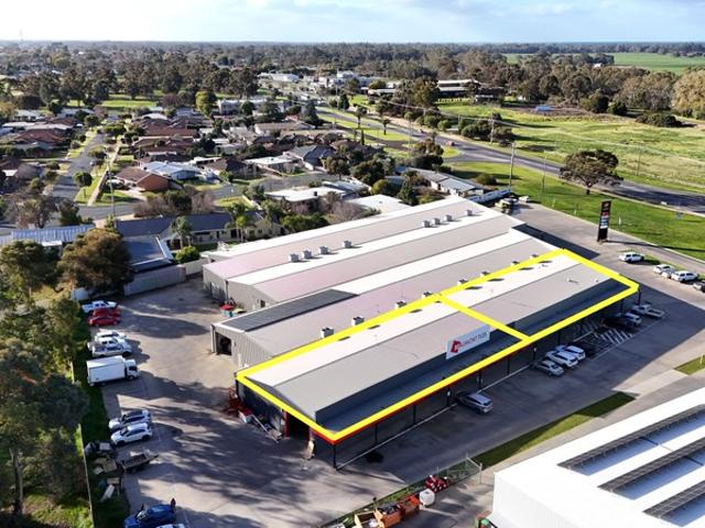 Office for sale in Swan Hill, Victoria