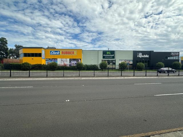 Retail for rent in Oak Flats Dc, New South Wales