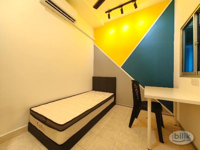 Room for rent in Petaling, Damansara Damai