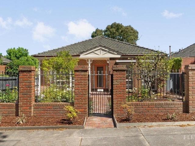 Apartment for sale in Balwyn North, Melbourne