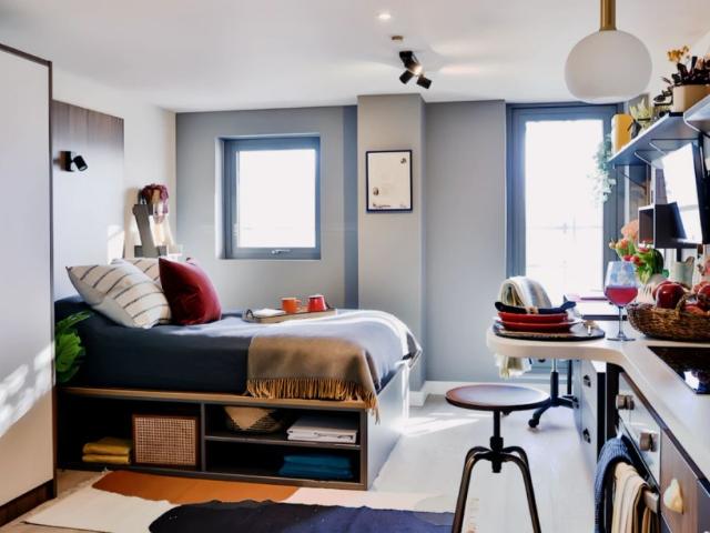 Studio for rent in The Polygon, City Of Southampton