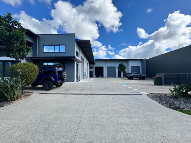 Warehouse for rent in Aura Business Park, Sunshine Coast Regional