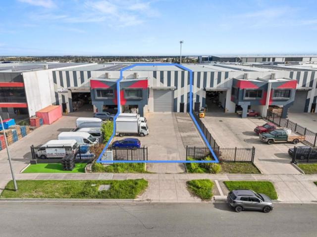 Warehouse for rent in The Crossing, Melbourne