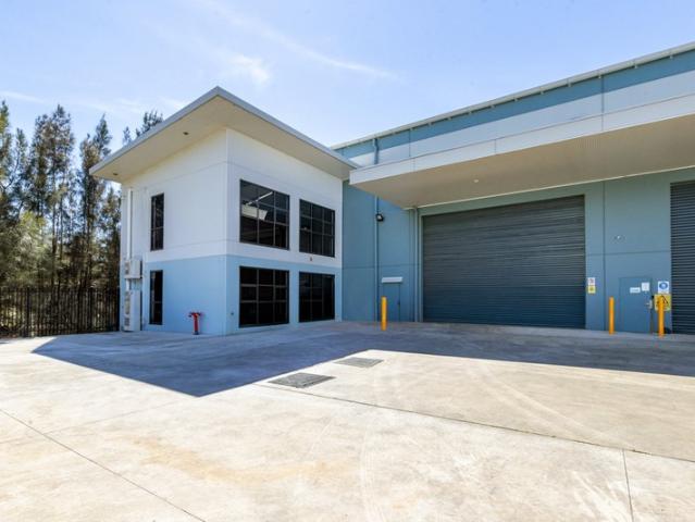 Warehouse for rent in Rutherford, Newcastle-Maitland