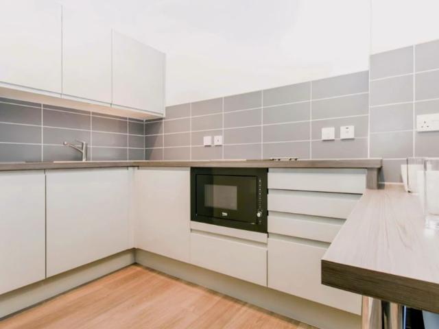 Studio for rent in Hyde Park, West Yorkshire