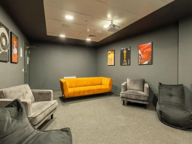 Studio for rent in St Ann's, Haddon