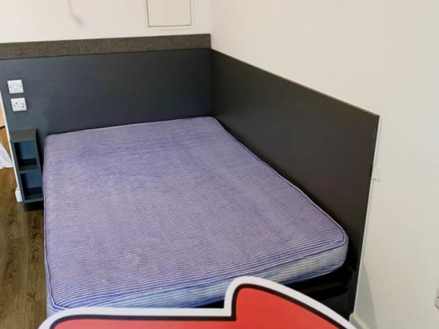 Studio for rent in Gants Hill, Greater London