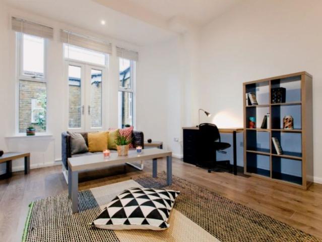 Studio for rent in Manor House, Greater London