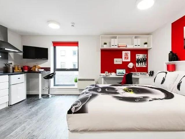 Studio for rent in Plasnewydd, Cardiff