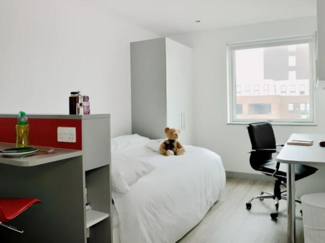 Studio for rent in Norbiton, Greater London
