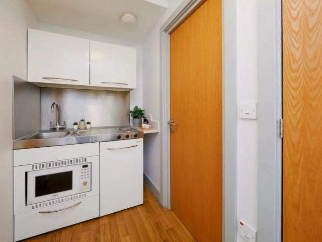 Studio for rent in Portsea, City Of Portsmouth