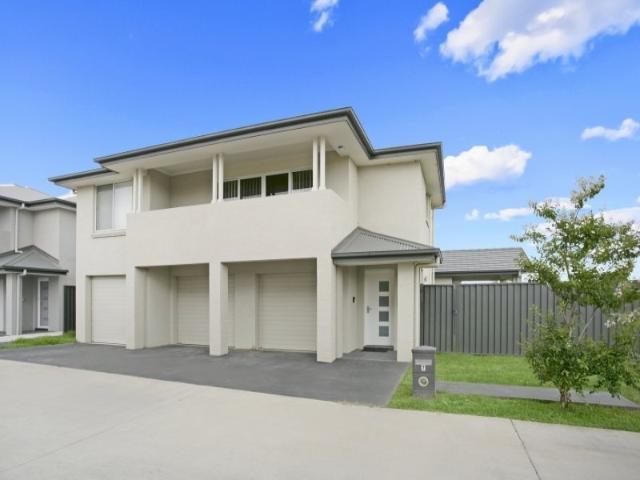 House for rent in Gregory Hills, Sydney