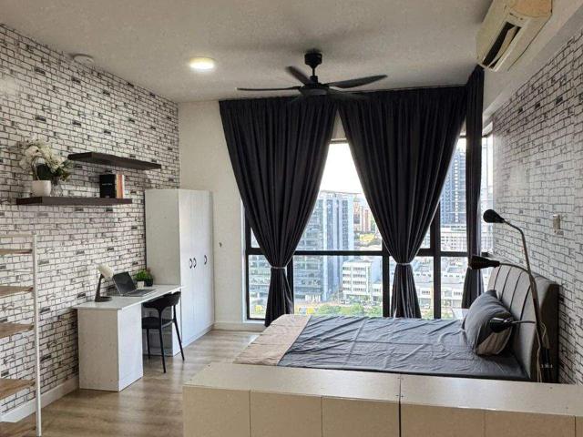 Room for rent in Petaling, Alam Impian