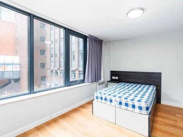 Studio for rent in City Centre, South Yorkshire