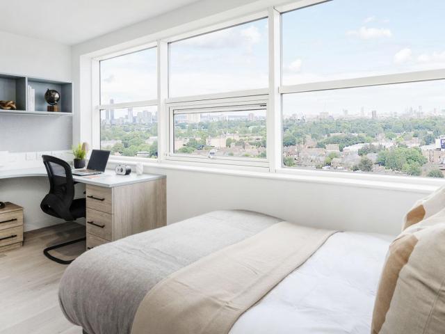 Studio for rent in GlaxoSmithKline, Greater London