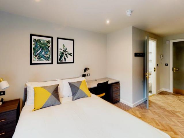 Studio for rent in Greater London