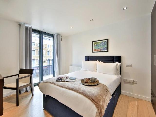 Studio for rent in Kilburn, Greater London
