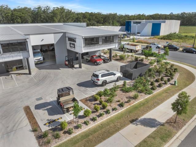 Warehouse for sale in Kings Creek, Queensland