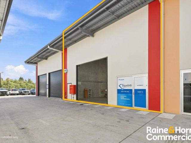 Warehouse for rent in Toombul, Queensland