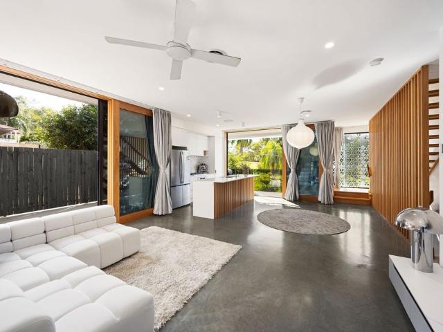 Townhouse for rent in Toombul, Queensland