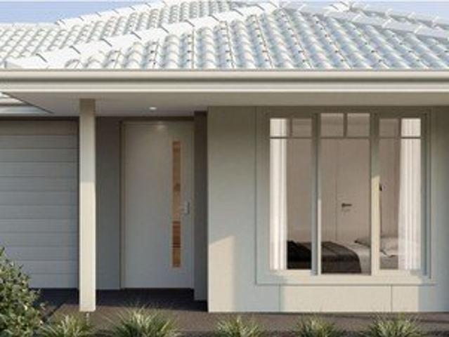 Cottage for sale in Warragul, Victoria