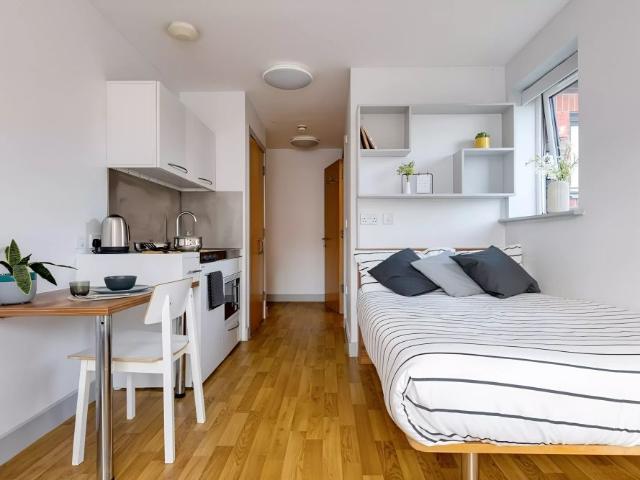 Room for rent in Somers Town, City Of Portsmouth
