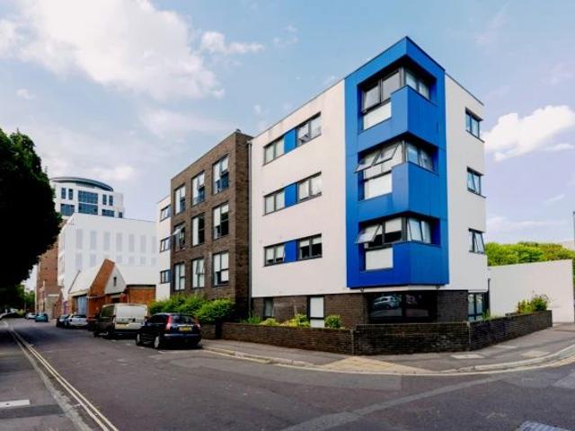 Room for rent in Somers Town, City Of Portsmouth