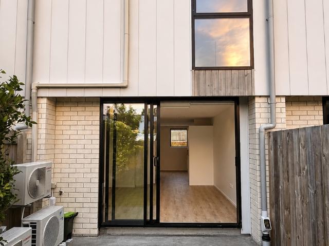 Townhouse for rent in Owhata