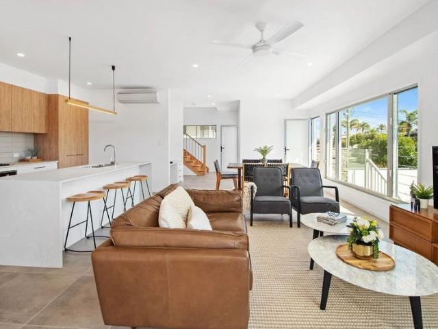 Villa for sale in Fernbrook, Queensland