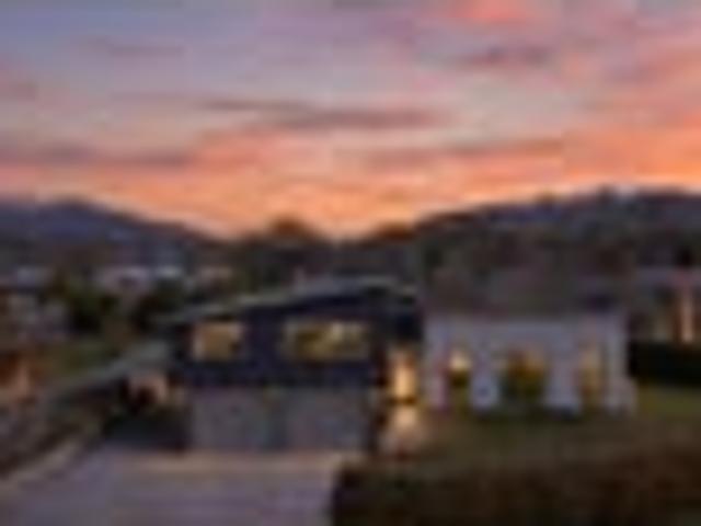 House for sale in Lake Hayes Estate, Queenstown-Lakes District