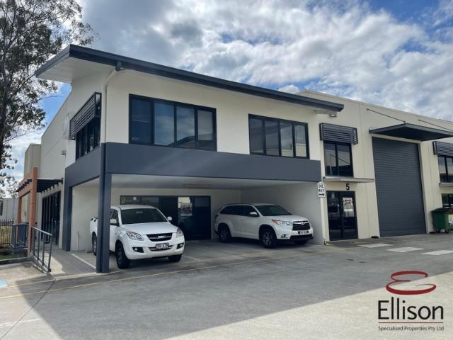 Office for rent in Toombul, Queensland