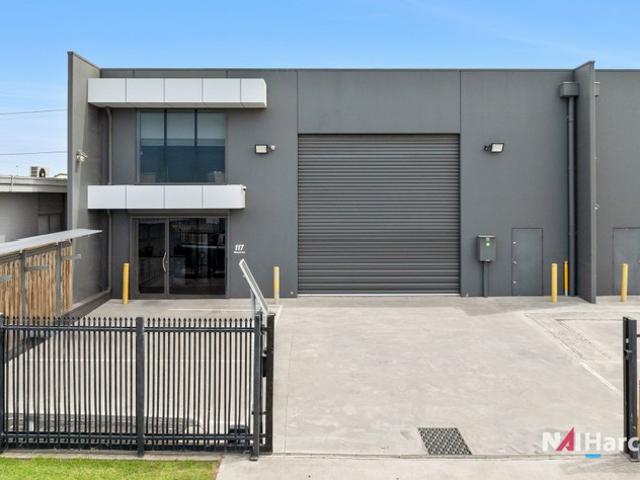 Warehouse for rent in Norlane, Geelong