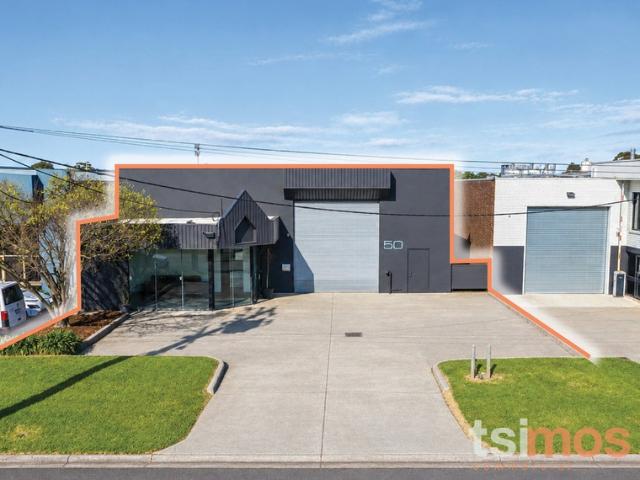 Warehouse for sale in Mordialloc, Melbourne