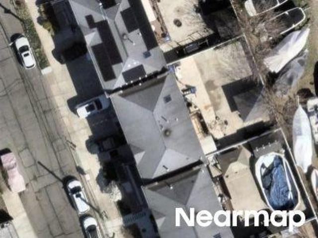 House for sale in The Bronx, Arverne