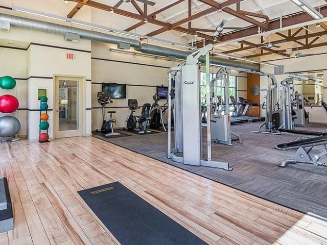 Apartment for rent in Downers Grove, Illinois