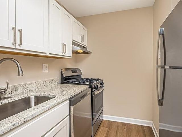 Apartment for rent in Downers Grove, Illinois