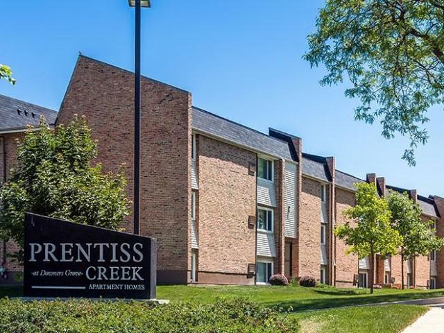 Apartment for rent in Downers Grove, Illinois